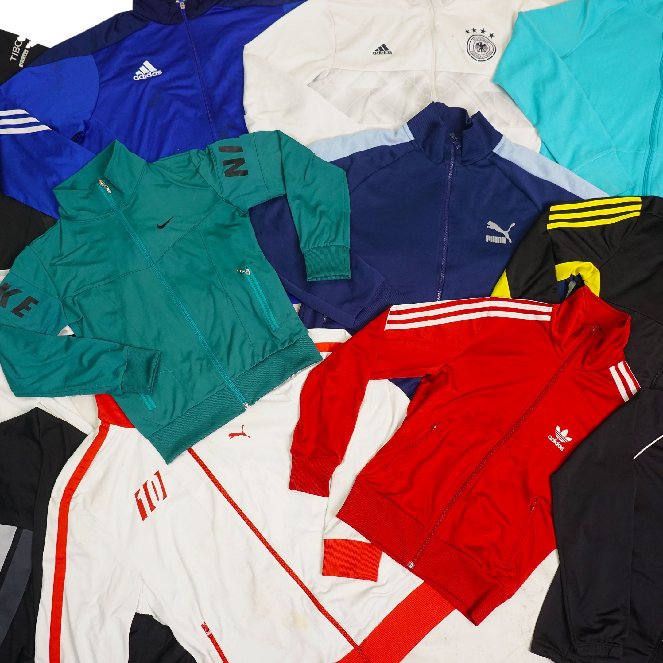Branded-Track-Jackets_c6203095-b664-48b8-8be2-2efc862945c2.jpg